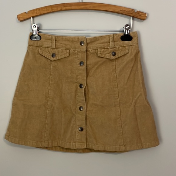 Urban Outfitters BDG Tan Corduroy Button Front Mini Selma Skirt Size Medium - Picture 2 of 9